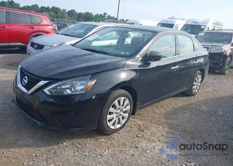 2018 Nissan Sentra S z USA, uszkodzony, nr VIN 3N1AB7AP7JY318078